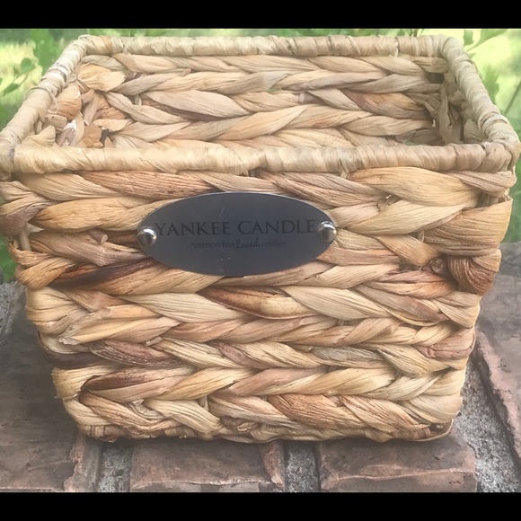 New Yankee Candle Empty Woven Decor/Accent Basket - Picture 3 of 16